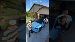 O Porsche dele está coberto com os nomes dos inscritos! 🚗❤️