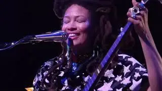 Valerie June - What A Wonderful World (Louis Armstrong cover) (Nashville, TN 6-4-23)
