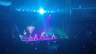 Ava Max - 