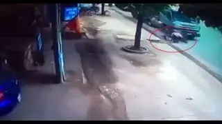 Tırın Altında Kaldılar...