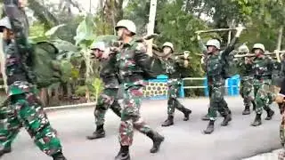 BARISAN PASUKAN TNI AD SECATA GOMBONG || 
