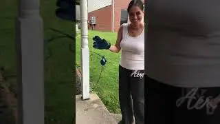 The true touch deshedding glove