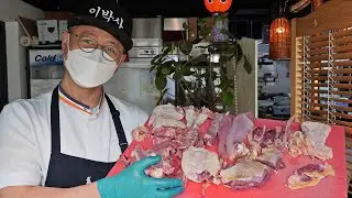 Dr. Lee's Amazing Chicken Cutting Skill and Charcoal Grilled Chicken