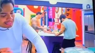 Sian le ESCUPE a La Comida de Cuarto Mar en LCDLF Mexico 2 😱