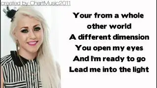 Amelia Lily - E.T (Lyrics On Screen)