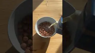 Cereal asmr #cerealasmr #breakfast #quickbreakfast #asmrsounds