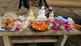 Sri Lanka: Buddhist Temple In Anuradhapura スリランカ∶アヌラーダプラのお寺