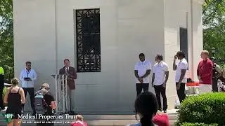 Nick Saban speaks to the A-Day crowd at the captain’s ceremony.