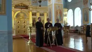 Поет хор Коневского Рождество-Богородицкого мужского монастыря. 11 июля 2022 года