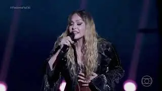 Simplesmente Madonna fazendo a performance de “La Isla Bonita” em Copacabana. #Madonna
