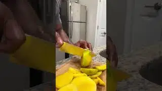 Try this refreshing healthy juice recipe  Recipe - Pineapple 🍍 - Mango 🥭- Lemon 🍋