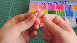 Como hacer un baston de caramelo con Hama Beads y limpiapipas. DIY Christmas ornament.