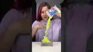 This sand doesn't get wet in water🤯