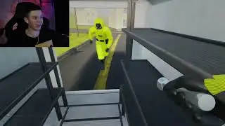 На меня напали невидимые чудовища....
