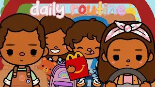 🚘Small Family's DAILY ROUTINE *2 KIDS* Toca Boca Roleplay 