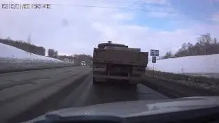 Суровые Челябинские парни жестко обгоняют :)