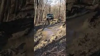 УАЗ Хантер на вояках и 35 симаксах