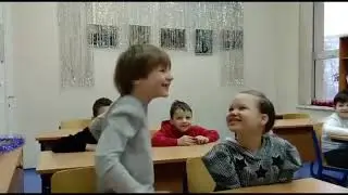 Новогоднее поздравление в 1 классе
