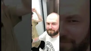 Где лучшие тусовки? У нас в лифте. #shorts #fyp #funny