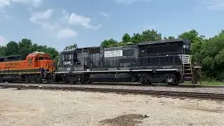 H-STLTUL coupling back up to their train at Aurora, MO
