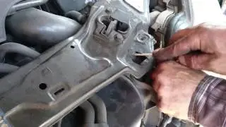 Замена радиатора  Кондиционера (климы) на W203, 2001 года выпуска.