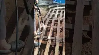 Ты что делаешь? 😳 Поддоны мою 😀