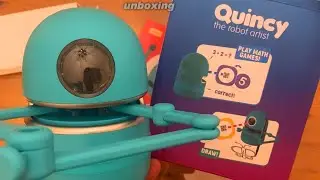 WCQ Quincy The Robot Artist, Drawing Robot Includes Learning Cards Activity Books Pens