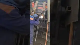 Welding of the excavator Hitachi 2017
