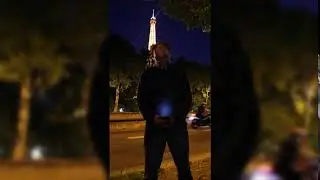 Парижский бомж поздравляет Пилата с Днем Рождения!