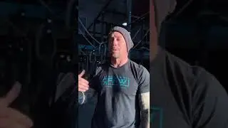 Kipping Pull-up with a Pause (with Duke)