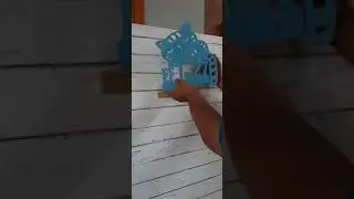 pemasangan nomor rumah unik