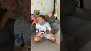 Crazy girl 🤗🤣 #social #funny #musicapp #tiktok #family #musicplayer