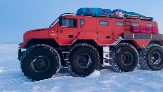 Ну отлично, оторвали фаркоп: как вездеходы в Арктике вытаскивают друг друга (из Салехарда в Сеяху)