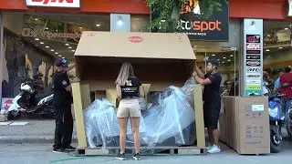 unboxing the SYM MAXSYM TL 500 scooter 2020