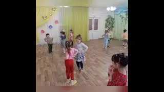 Традиционное музыкальное занятие в 1 средней группе