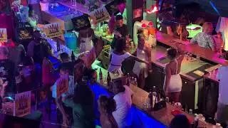 Taxi Be Bar Nosy Be Island 🏝️