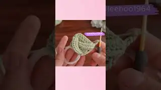How to Crochet Beautiful Interlaced Hair Scrunchies