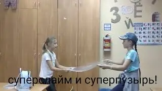 СЕРИЯ КОРОТКИХ ВИДЕО. На занятиях Гостья! МБУ "Пресня". #плетение #фенечка #безкупюр #поём