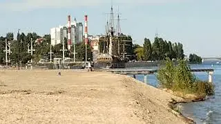 На просторах Петровской набережной!
