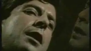leonard cohen - stranger on once more with felix
