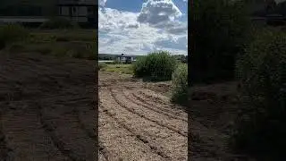 То ли работать, то ли любоваться.