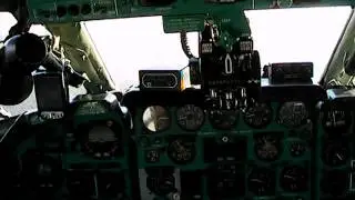 Ту-134 посадка (вид из кабины)