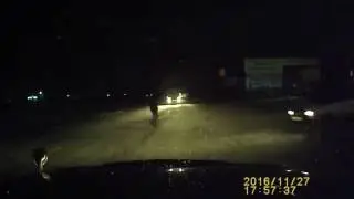 Чуть не сбили пешехода.