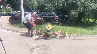 Львівʼяни принесли квіти на місце вбивства Ірини Фаріон