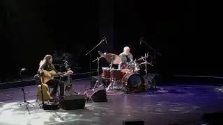 DIVINE GUITAR PLAYING by ESTAS TONNE • БОЖЕСТВЕННАЯ ИГРА НА ГИТАРЕ от ЭСТАС ТОННЕ