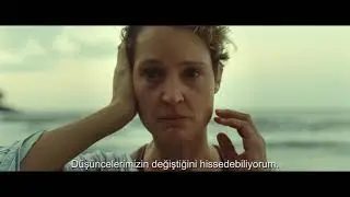 Bu ay zaman çok hızlı akacak. M. Night Shyamalan’dan Zamanda Tutsak filmi 13 Ağustos’ta Sinemalarda!