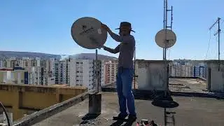 instalação da nova antena parabólica