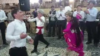 ÖYINCHI QIZ UCHTA BOLANI ÖRTASIDA QOLIB KETI🤦