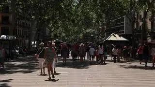 Spain crowds of people free stock video.