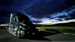 Новый трак Freightliner, новый прицеп Flatbed USA
